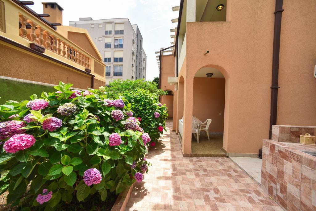 Mg Apartments And Rooms Budva Eksteriør bilde